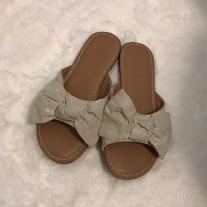 Old Navy Girls Linen Bow tie Slides Size 1 Kids